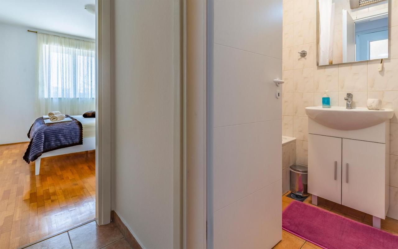 Olga'S Place-New Apartment 200 Mt From The Sea Pula Exterior foto